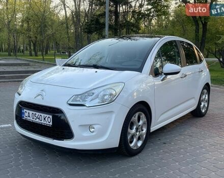 Белый Ситроен С3, объемом двигателя 1.6 л и пробегом 167 тыс. км за 5200 $, фото 1 на Automoto.ua