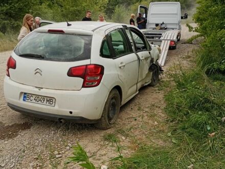Сітроен С3 2011 у Самборе на Automoto.ua Білий Сітроен С3, об'ємом двигуна 1.4 л та пробігом 300 тис. км за 1400 $, фото 1 на Automoto.ua