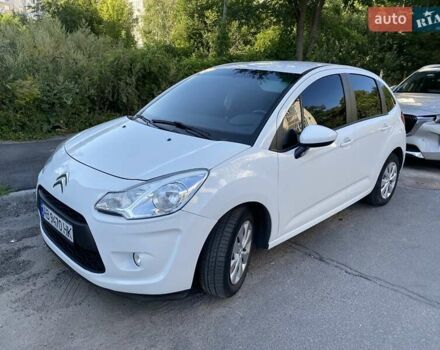 Белый Ситроен С3, объемом двигателя 1.4 л и пробегом 231 тыс. км за 5800 $, фото 1 на Automoto.ua