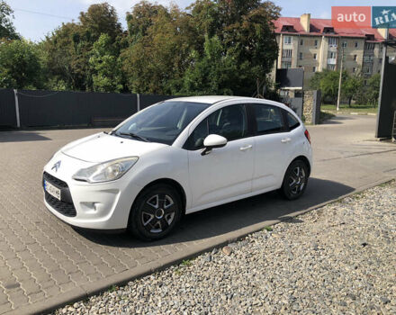 Белый Ситроен С3, объемом двигателя 1.4 л и пробегом 310 тыс. км за 4990 $, фото 1 на Automoto.ua