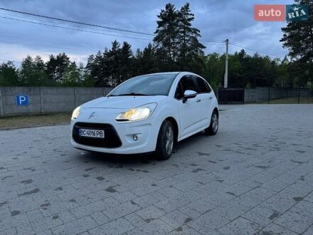 Белый Ситроен С3, объемом двигателя 1.4 л и пробегом 265 тыс. км за 6200 $, фото 1 на Automoto.ua