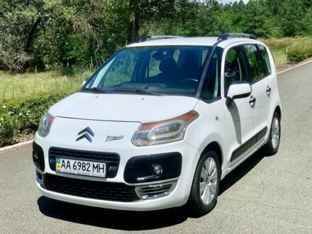 Белый Ситроен С3, объемом двигателя 1.6 л и пробегом 108 тыс. км за 7700 $, фото 1 на Automoto.ua