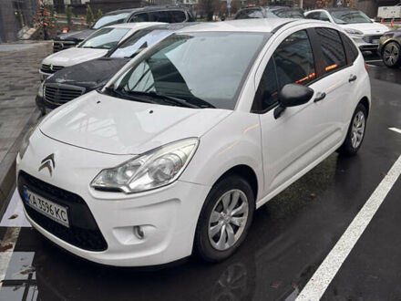 Белый Ситроен С3, объемом двигателя 1.56 л и пробегом 199 тыс. км за 5600 $, фото 1 на Automoto.ua