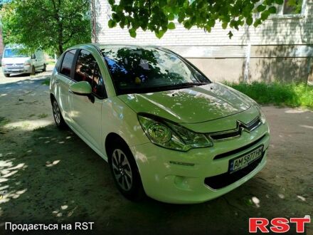Белый Ситроен С3, объемом двигателя 1.4 л и пробегом 193 тыс. км за 6800 $, фото 1 на Automoto.ua