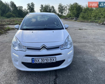 Белый Ситроен С3, объемом двигателя 1.4 л и пробегом 257 тыс. км за 5900 $, фото 1 на Automoto.ua