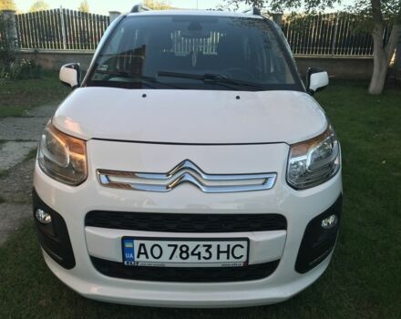 Белый Ситроен С3, объемом двигателя 1.4 л и пробегом 240 тыс. км за 6100 $, фото 1 на Automoto.ua