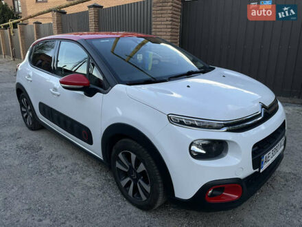 Сітроен С3 2017 у Дніпро (Дніпропетровську) на Automoto.ua Білий Сітроен С3, об'ємом двигуна 1.2 л та пробігом 47 тис. км за 14000 $, фото 1 на Automoto.ua