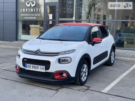 Сітроен С3 2017 у Дніпро (Дніпропетровську) на Automoto.ua Білий Сітроен С3, об'ємом двигуна 1.2 л та пробігом 48 тис. км за 10700 $, фото 1 на Automoto.ua