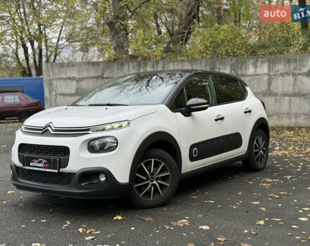 Белый Ситроен С3, объемом двигателя 1.2 л и пробегом 142 тыс. км за 12000 $, фото 1 на Automoto.ua