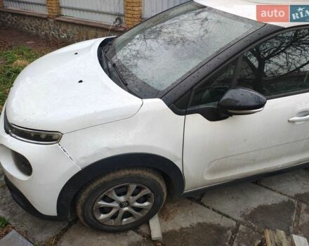 Белый Ситроен С3, объемом двигателя 1.2 л и пробегом 184 тыс. км за 6000 $, фото 1 на Automoto.ua