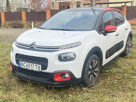 Белый Ситроен С3, объемом двигателя 1.2 л и пробегом 126 тыс. км за 10800 $, фото 1 на Automoto.ua