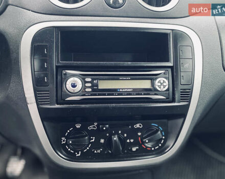 Бежевий Сітроен С3, об'ємом двигуна 1.4 л та пробігом 207 тис. км за 3000 $, фото 6 на Automoto.ua