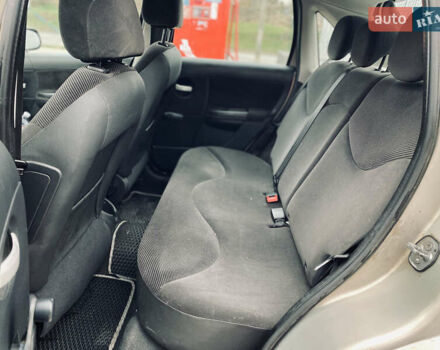 Бежевий Сітроен С3, об'ємом двигуна 1.4 л та пробігом 207 тис. км за 3000 $, фото 8 на Automoto.ua