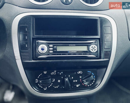 Бежевый Ситроен С3, объемом двигателя 1.36 л и пробегом 207 тыс. км за 3200 $, фото 6 на Automoto.ua