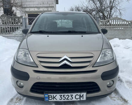 Бежевый Ситроен С3, объемом двигателя 1.36 л и пробегом 30 тыс. км за 4800 $, фото 1 на Automoto.ua