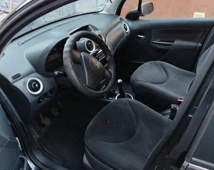 Черный Ситроен С3, объемом двигателя 1.4 л и пробегом 186 тыс. км за 3800 $, фото 10 на Automoto.ua