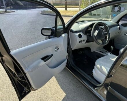 Чорний Сітроен С3, об'ємом двигуна 1.4 л та пробігом 180 тис. км за 5500 $, фото 4 на Automoto.ua