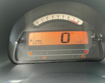 Черный Ситроен С3, объемом двигателя 1.4 л и пробегом 166 тыс. км за 3800 $, фото 7 на Automoto.ua