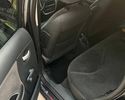 Черный Ситроен С3, объемом двигателя 1.4 л и пробегом 156 тыс. км за 4500 $, фото 23 на Automoto.ua