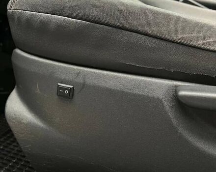 Черный Ситроен С3, объемом двигателя 1.4 л и пробегом 156 тыс. км за 4500 $, фото 20 на Automoto.ua