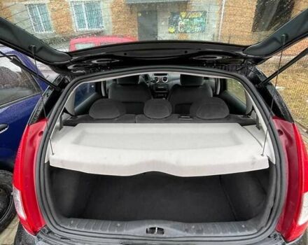 Черный Ситроен С3, объемом двигателя 1.36 л и пробегом 42 тыс. км за 5500 $, фото 4 на Automoto.ua