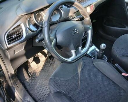 Черный Ситроен С3, объемом двигателя 1.4 л и пробегом 150 тыс. км за 5200 $, фото 13 на Automoto.ua