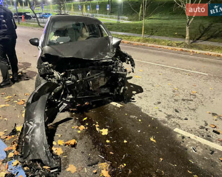 Черный Ситроен С3, объемом двигателя 1.6 л и пробегом 260 тыс. км за 2200 $, фото 1 на Automoto.ua