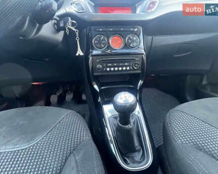 Черный Ситроен С3, объемом двигателя 1.4 л и пробегом 236 тыс. км за 5500 $, фото 22 на Automoto.ua