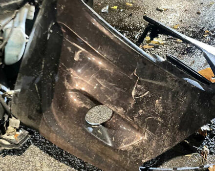 Черный Ситроен С3, объемом двигателя 1.6 л и пробегом 260 тыс. км за 2200 $, фото 4 на Automoto.ua