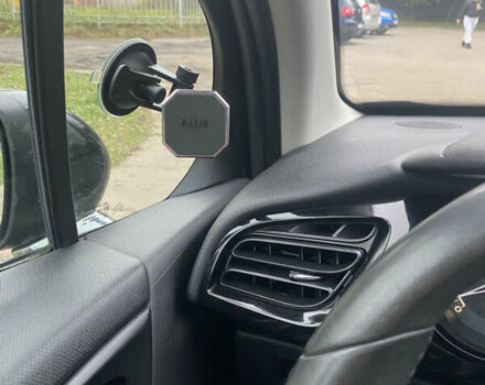 Черный Ситроен С3, объемом двигателя 1.4 л и пробегом 190 тыс. км за 5250 $, фото 30 на Automoto.ua