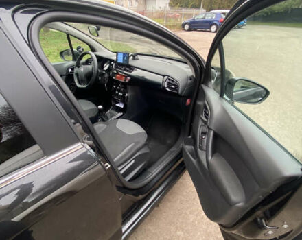 Черный Ситроен С3, объемом двигателя 1.4 л и пробегом 190 тыс. км за 5250 $, фото 14 на Automoto.ua