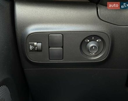 Чорний Сітроен С3, об'ємом двигуна 1.2 л та пробігом 8 тис. км за 17990 $, фото 19 на Automoto.ua