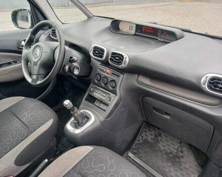 Черный Ситроен С3, объемом двигателя 1.6 л и пробегом 280 тыс. км за 3999 $, фото 5 на Automoto.ua