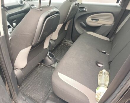 Черный Ситроен С3, объемом двигателя 1.6 л и пробегом 280 тыс. км за 3999 $, фото 7 на Automoto.ua