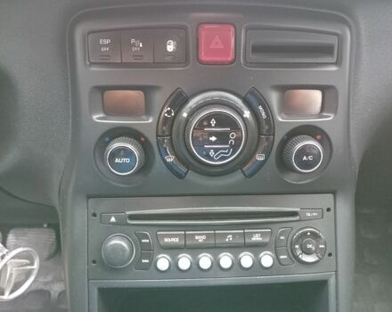 Чорний Сітроен С3, об'ємом двигуна 1.6 л та пробігом 219 тис. км за 6000 $, фото 4 на Automoto.ua