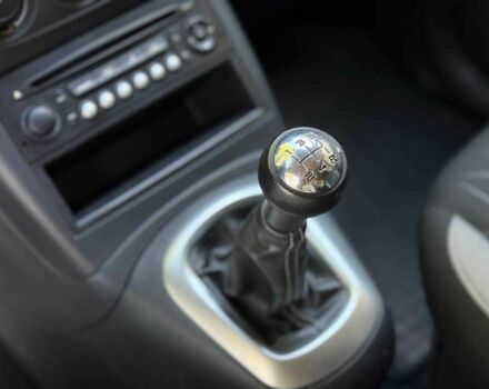 Черный Ситроен С3, объемом двигателя 1.6 л и пробегом 227 тыс. км за 7300 $, фото 19 на Automoto.ua