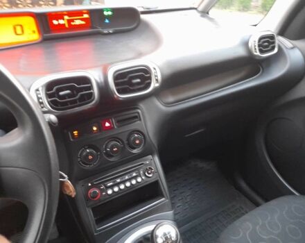 Черный Ситроен С3, объемом двигателя 1.6 л и пробегом 222 тыс. км за 5660 $, фото 11 на Automoto.ua