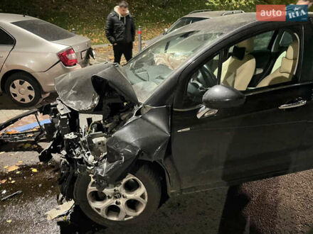 Черный Ситроен С3, объемом двигателя 1.6 л и пробегом 260 тыс. км за 2200 $, фото 1 на Automoto.ua