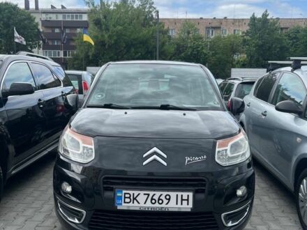Ситроен С3 2011 в Ровно на Automoto.ua Черный Ситроен С3, объемом двигателя 1.6 л и пробегом 254 тыс. км за 5800 $, фото 1 на Automoto.ua