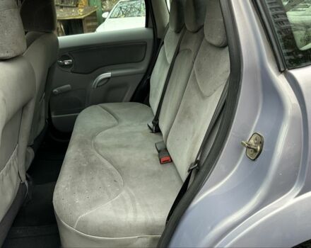 Фиолетовый Ситроен С3, объемом двигателя 1.4 л и пробегом 250 тыс. км за 3200 $, фото 10 на Automoto.ua