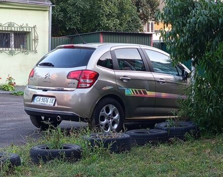 Коричневый Ситроен С3, объемом двигателя 1.4 л и пробегом 300 тыс. км за 5800 $, фото 8 на Automoto.ua