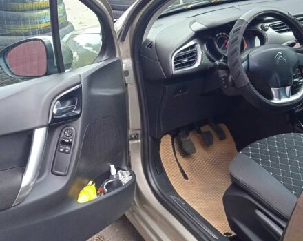 Коричневый Ситроен С3, объемом двигателя 1.4 л и пробегом 300 тыс. км за 5800 $, фото 18 на Automoto.ua