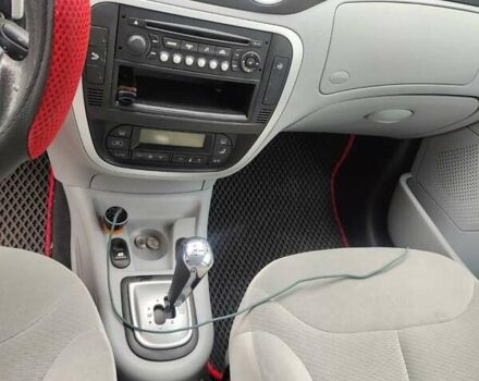 Ситроен С3 2005 в Киеве на Automoto.ua Красный Ситроен С3, объемом двигателя 1.59 л и пробегом 152 тыс. км за 5000 $, фото 6 на Automoto.ua