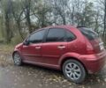 Красный Ситроен С3, объемом двигателя 1.4 л и пробегом 188 тыс. км за 3650 $, фото 2 на Automoto.ua