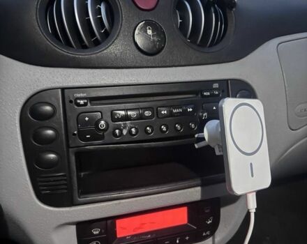 Красный Ситроен С3, объемом двигателя 1.6 л и пробегом 200 тыс. км за 4300 $, фото 4 на Automoto.ua