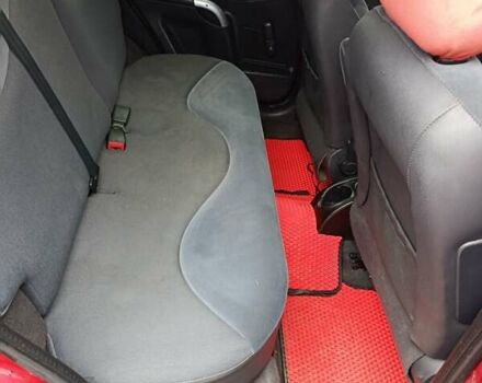 Красный Ситроен С3, объемом двигателя 1.4 л и пробегом 188 тыс. км за 3650 $, фото 5 на Automoto.ua