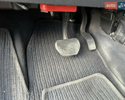 Червоний Сітроен С3, об'ємом двигуна 1.36 л та пробігом 137 тис. км за 4800 $, фото 13 на Automoto.ua