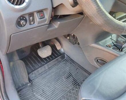 Красный Ситроен С3, объемом двигателя 1.4 л и пробегом 194 тыс. км за 5300 $, фото 3 на Automoto.ua