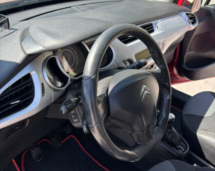 Красный Ситроен С3, объемом двигателя 1.4 л и пробегом 255 тыс. км за 5000 $, фото 11 на Automoto.ua