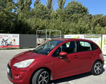Красный Ситроен С3, объемом двигателя 1.4 л и пробегом 255 тыс. км за 5000 $, фото 2 на Automoto.ua